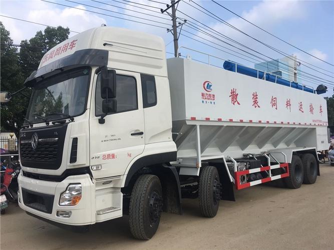 可上高速的20立方散裝飼料車，豬場(chǎng)罐裝料運(yùn)輸?shù)母咝Ы鉀Q方案
